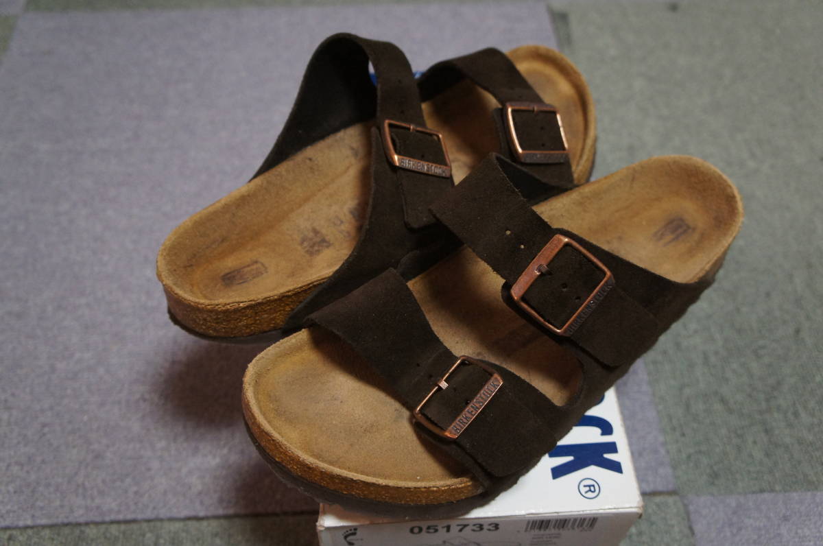 送520円 BIRKENSTOCK ビルケンシュトック アリゾナ スエード モカ ダークブラウン ソフトフットベット クリーニング済_画像1