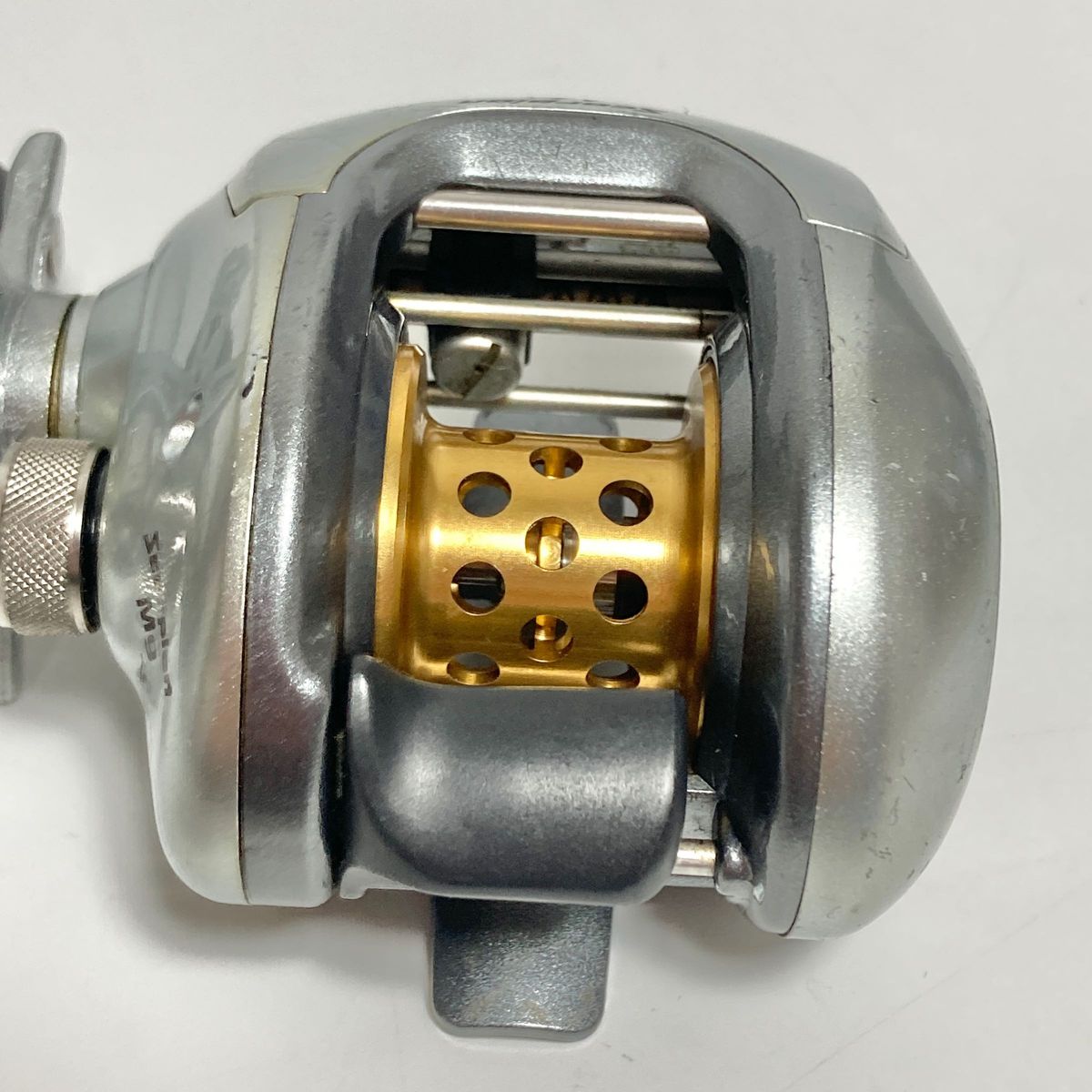 シマノ SHIMANO ベイトリール スコーピオン Scorpion Mg1001 シマノ SHIMANO ベイトリール スコーピオン Scorpion Mg1001