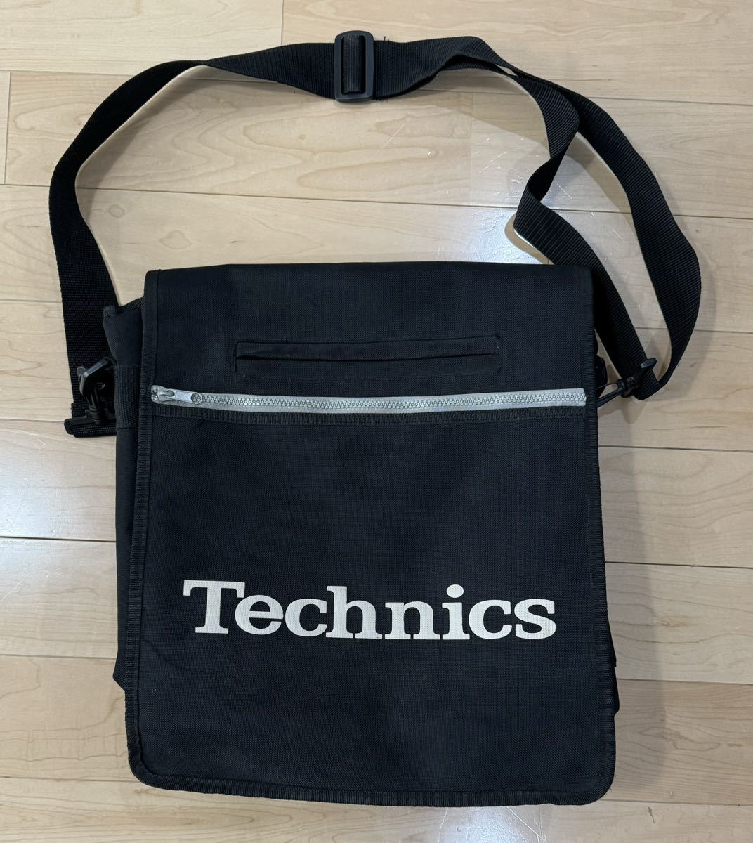 希少 ノベルティ】Technics テクニクス■DJ レコード バッグ■LP レコード40枚収納_画像1