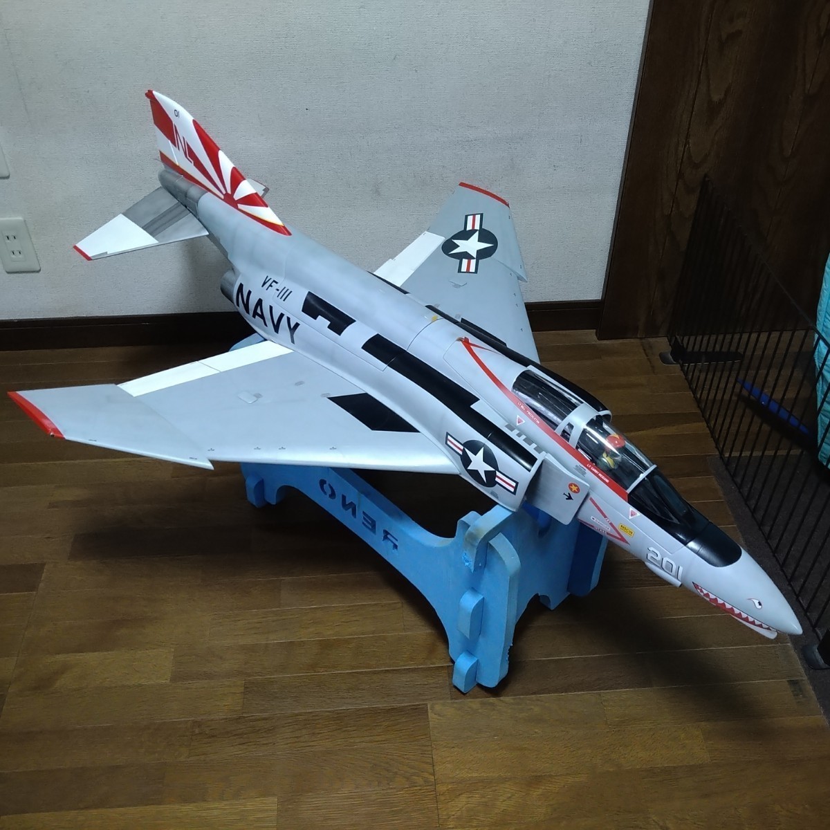 Yahoo!オークション - E-flite/F-4 ファントム 32DF/80mm EDF Yahoo!オークション - E-flite/F-4 ファントム 32DF/80mm EDF