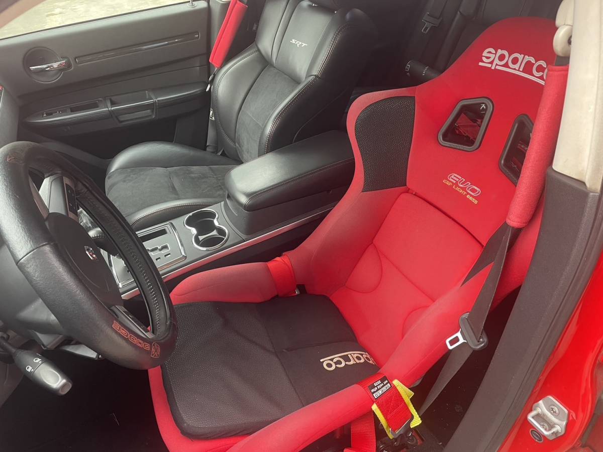 ダッジ　チャージャー Dodge Charger SRT8 現状販売 社外マフラー 社外ホイール 正規Ｄ車_画像4