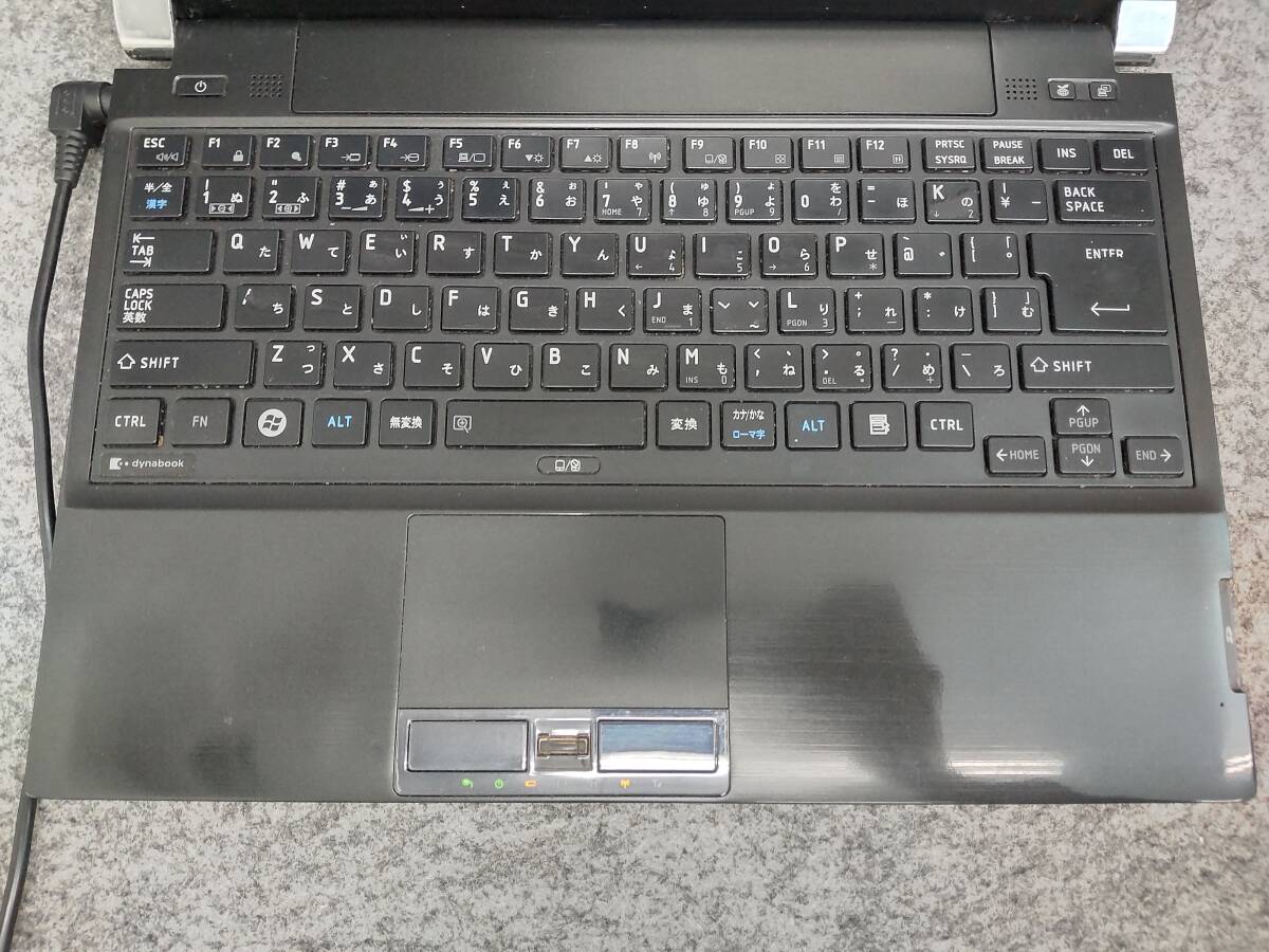 東芝 dynabook R732F i5-3220M Bios確認 キーボード破損 ジャンク 4069H_画像3