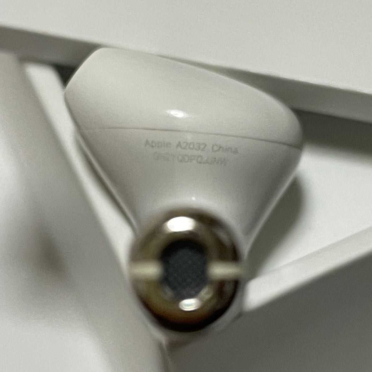 Apple正規品 AirPods第2世代 右耳|Yahoo!フリマ(旧PayPayフリマ) Apple正規品 AirPods第2世代 右耳|Yahoo!フリマ(旧PayPayフリマ)