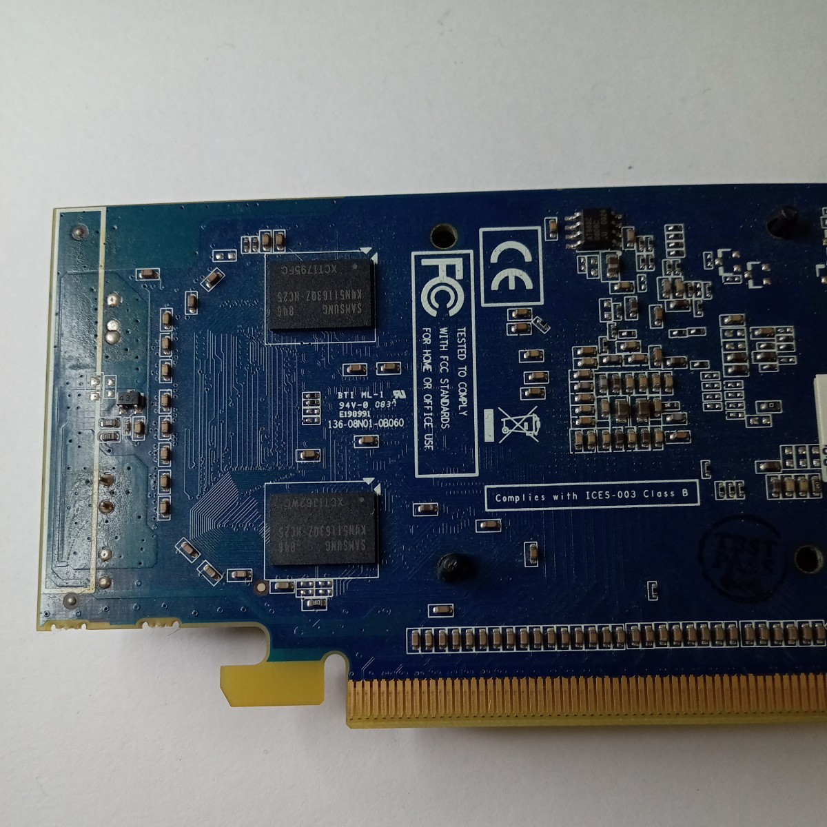 ZOTAC 8400GS 256MB 64BIT DDR2 PCI Express ZT-84SEG2P-FSRの画像8