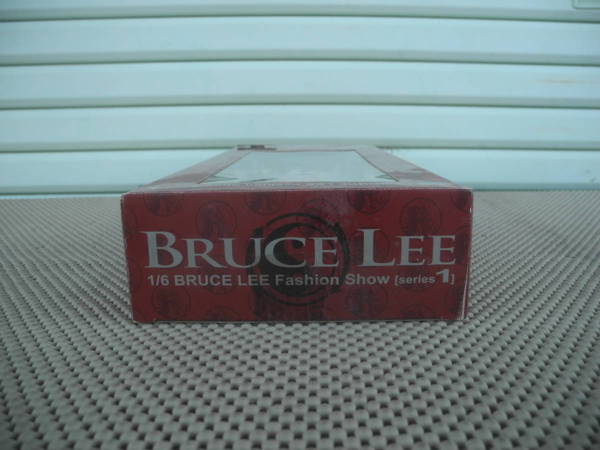 【新品未開封】1/6 BRUCE LEE Fashion Show series 1 ブルースリー メディコムトイ フィギュア レトロ 昭和 当時_画像5