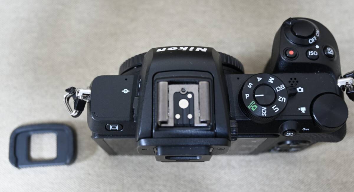 美品 Nikon ニコン Z50ボディ 付属品完備 バッテリー2本 専用 美品 Nikon ニコン Z50ボディ 付属品完備 バッテリー2本 専用