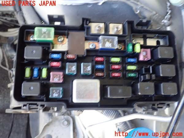 5UPJ-91106741]インテグラ タイプR 後期(DC5)ヒューズボックス1 中古_画像2