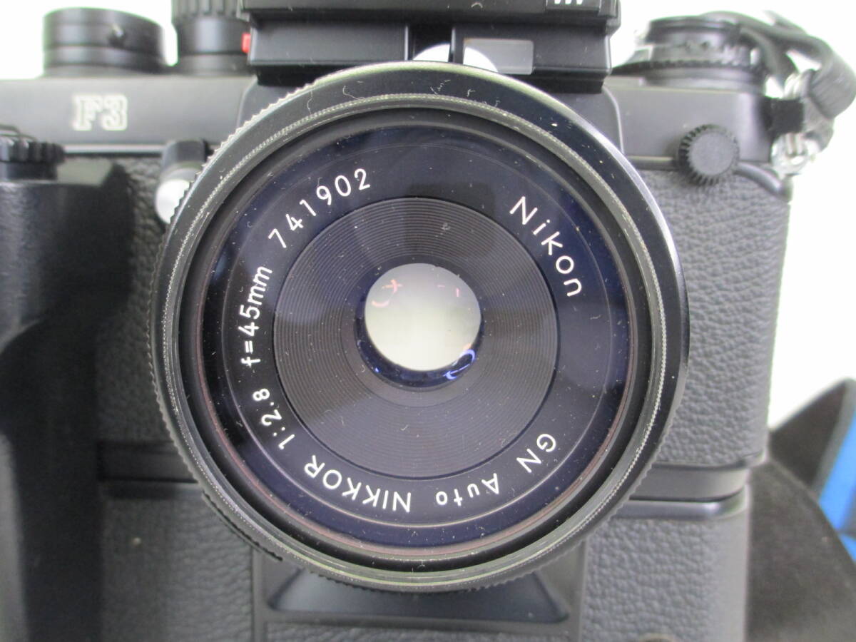 SDD-2【美品 動作未確認 ジャンク】⑦ Nikon　F3 Moter Drive MD-4付 (電池室予備付) GN AUTO NIKKOR 1:2.8 ｆ=45mm　レンズフィルター付_画像3