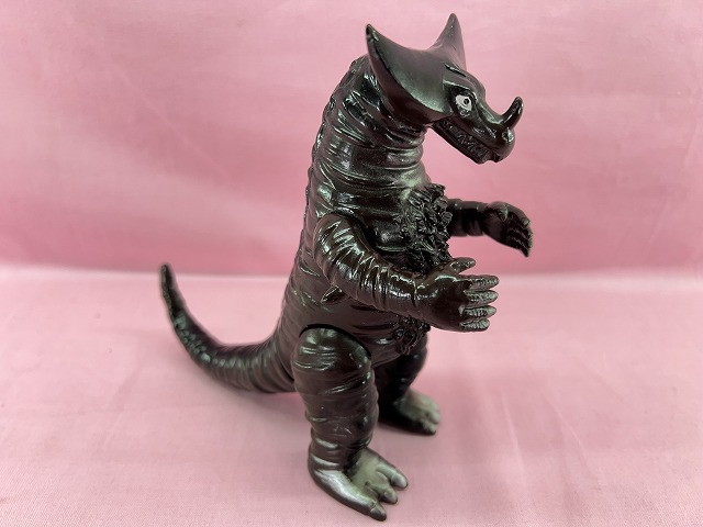 240214** that time thing Bandai 1983 made in Japan Ultraman monster Gomora sofvi figure present condition goods **