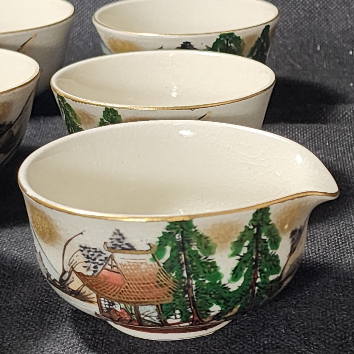 九谷焼　金彩色絵　煎茶器揃　急須１　湯冷まし１　煎茶碗5　美品　/湯呑/湯飲み/和食器/陶磁器/_画像5