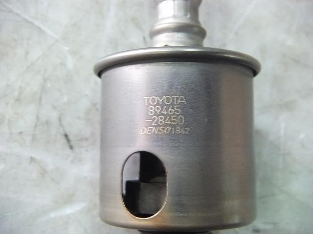 ヴォクシー DBA-ZRR70W オーツーセンサー 　マフラー側　純正品番89465-28450 管理番号AB5066_画像3