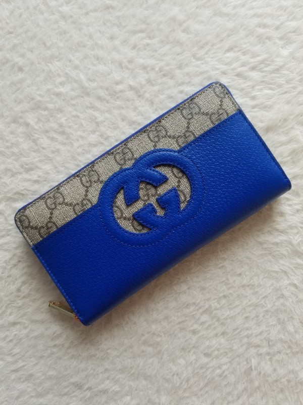 新品 GUCCI グッチ カットアウト インターロッキングG ジップ 新品 GUCCI グッチ カットアウト インターロッキングG ジップ