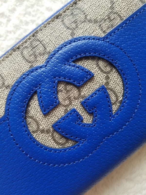 新品 GUCCI グッチ カットアウト インターロッキングG ジップ 新品 GUCCI グッチ カットアウト インターロッキングG ジップ