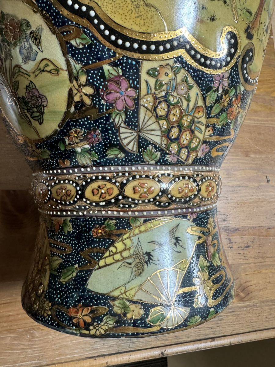 古い薩摩焼 装飾花瓶 金彩彩色盛絵 花魁 騎馬武者図 美品_画像7