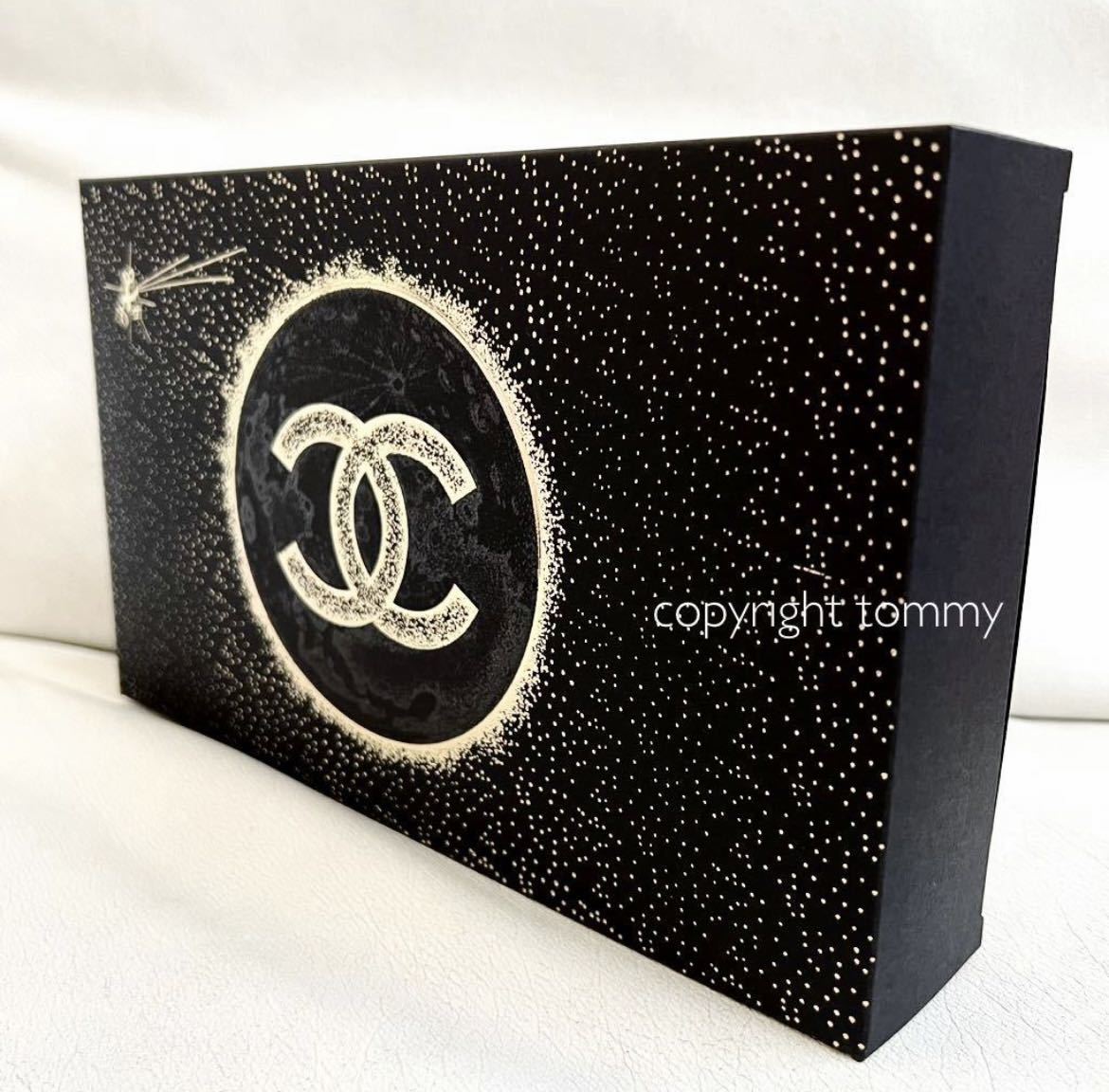 新品未使用 CHANEL チェーン シャネル ポーチ ショルダー 箱付き 新品未使用 CHANEL チェーン シャネル ポーチ ショルダー 箱付き