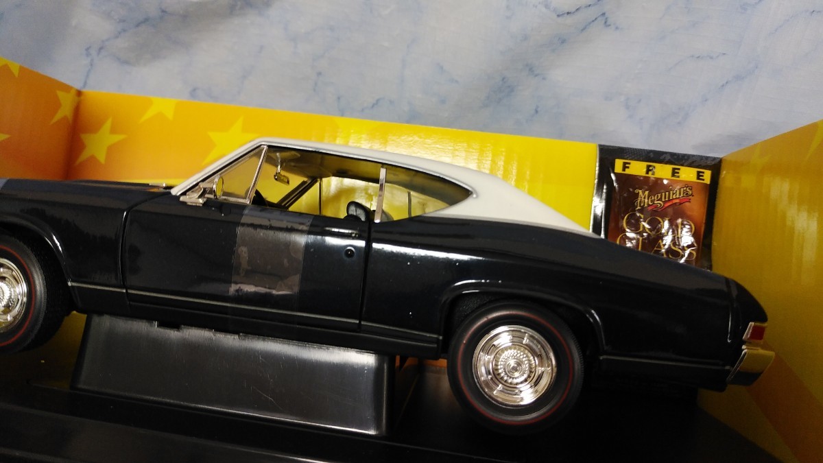 AMERICAN MUSCLE 1/18 CHEVELLE SS396 アメリカンマッスル　シェベル 1968 ミニカー　ダイキャスト　メタル　リミテッドエディション　レア_画像9