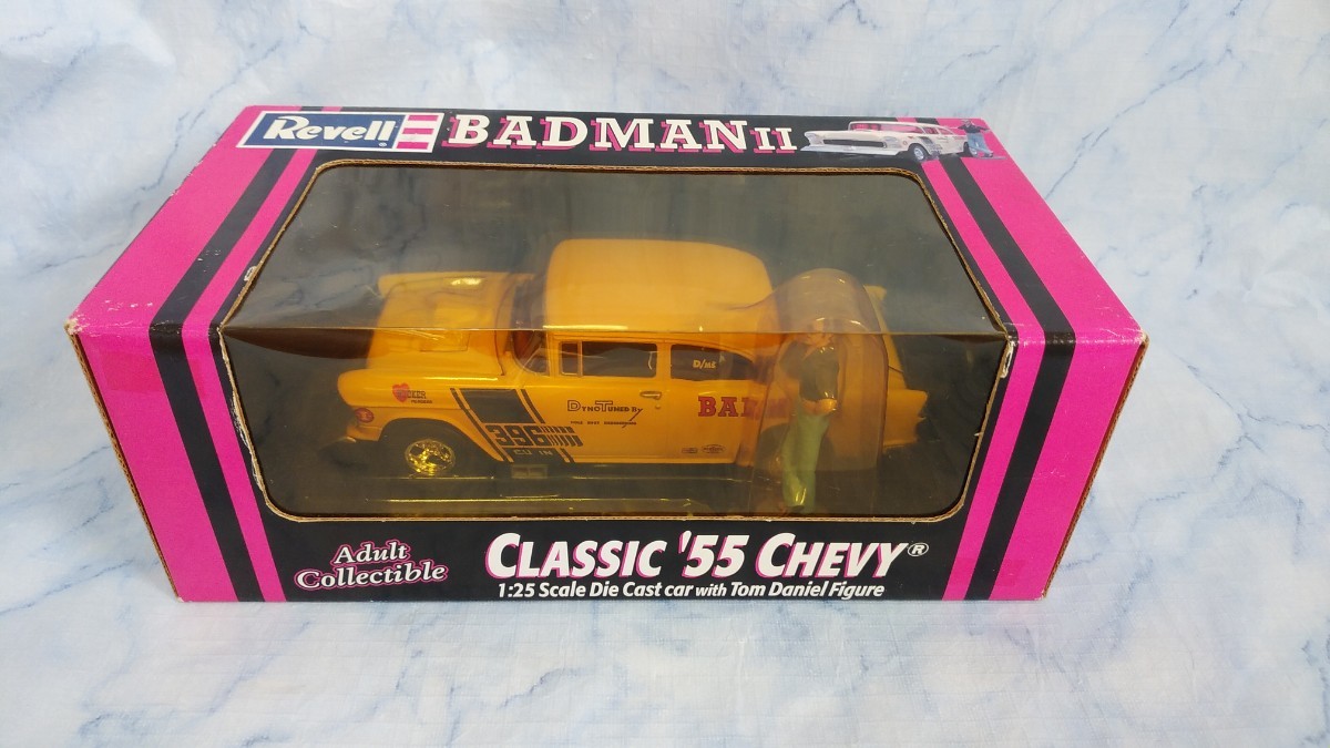 Revell 1/25 CLASSIC ’55 CHEVY レベル　ミニカー　クラシックシェビー　BADMAN 2 Tom Daniel バッドマン　ダイキャストカー フィギュア