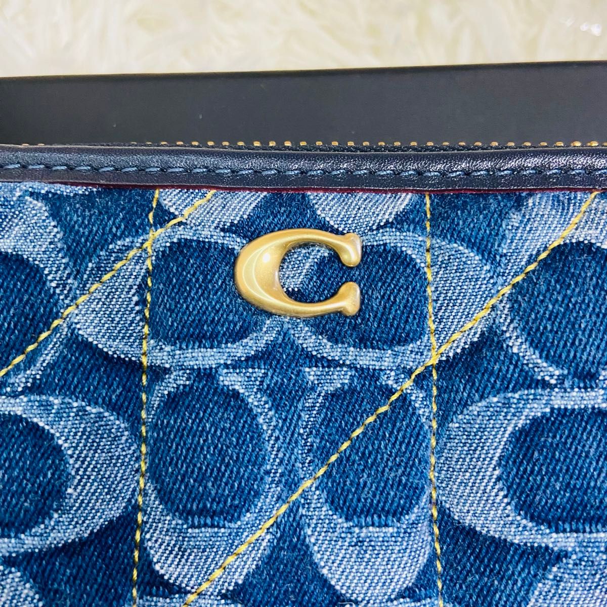 貴重 新品 COACH コーチ デニム 長財布 ラウンドファスナー 貴重 新品 COACH コーチ デニム 長財布 ラウンドファスナー
