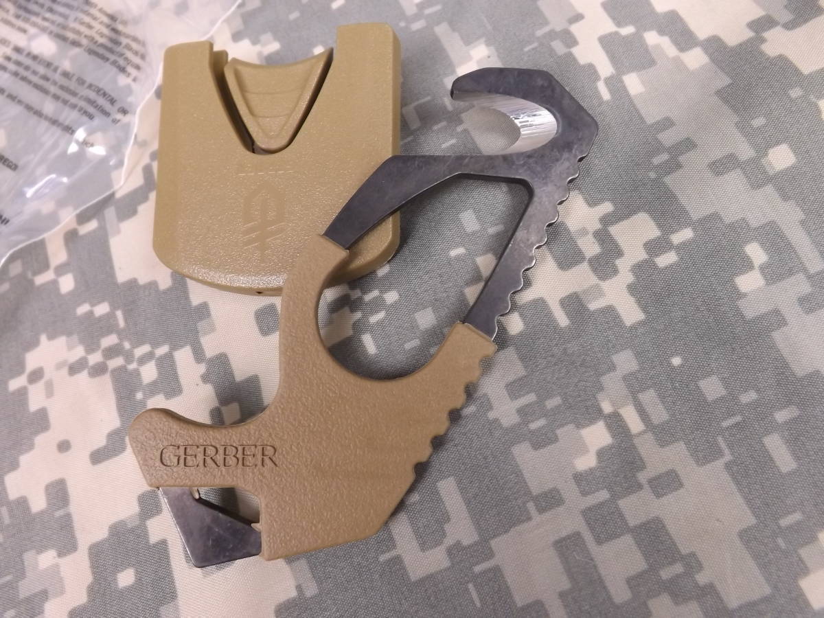 新品！米軍放出品 GERBER レスキューツール 小型 ガラスブレイカー付 ストラップカッター ガーバーの画像3