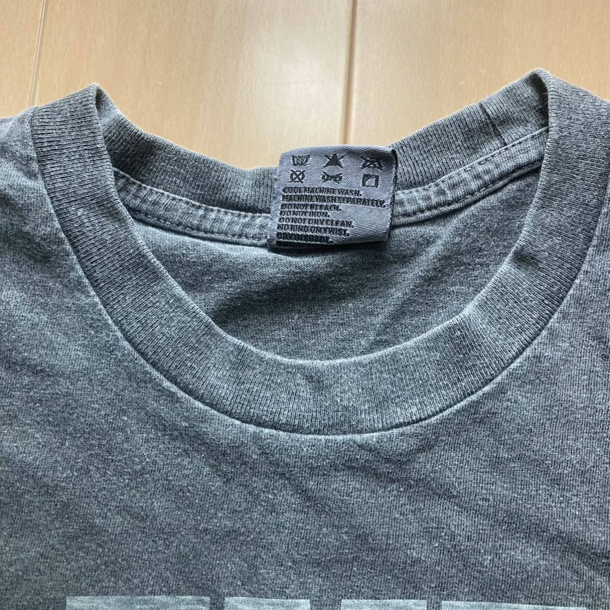 最終値下げ　美品　TMT Tシャツ　Sサイズ　ブラック　グレー_画像4