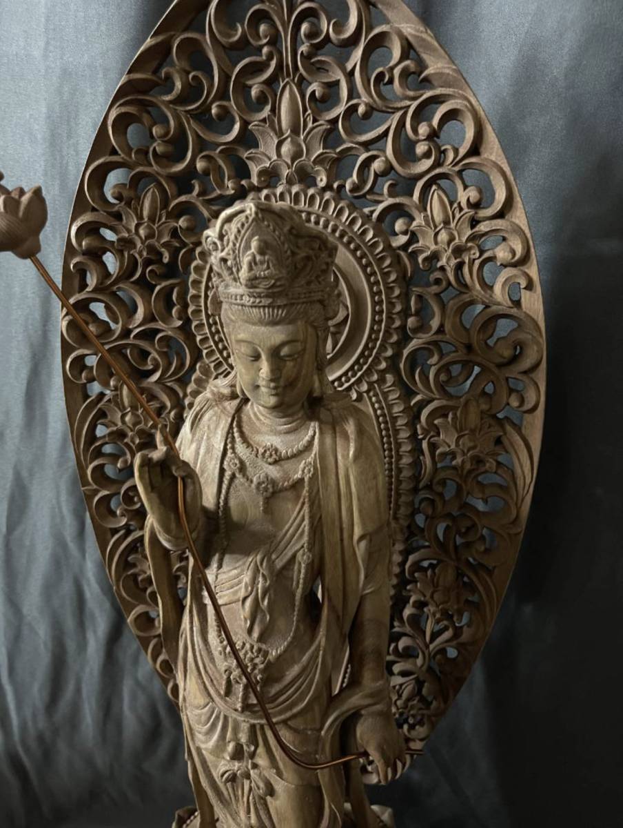 大型　高61cm 井波彫刻　仏教工芸品　総楠製　極上彫　木彫仏像　月光観音菩薩立像_画像8