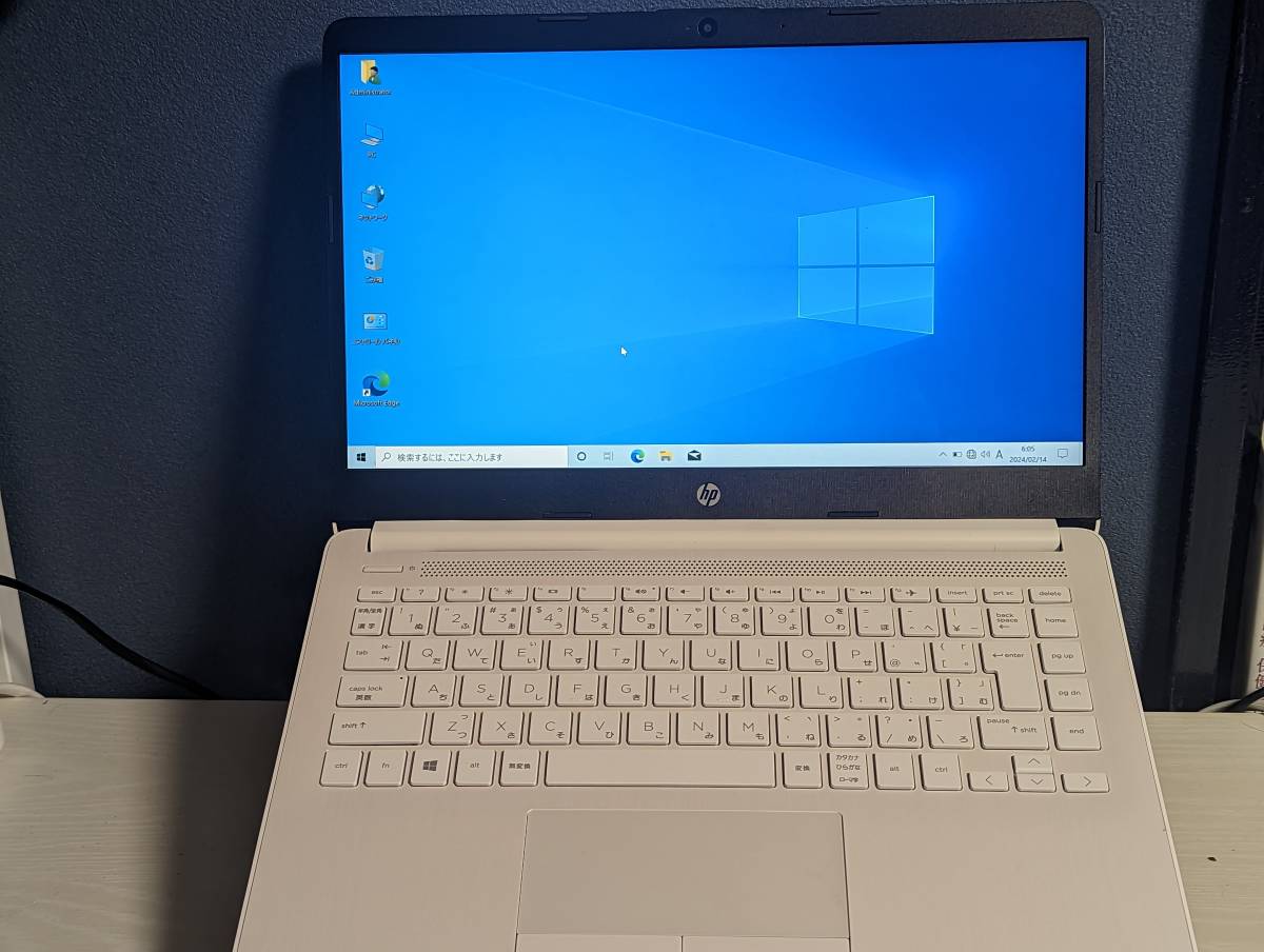 HP Laptop 14s-dk0098AUノートパソコン　Windows10 A4-9125/4G/SSD128GB バッテリ駆動(残2時間表示) 本体のみ　動作確認済_画像1