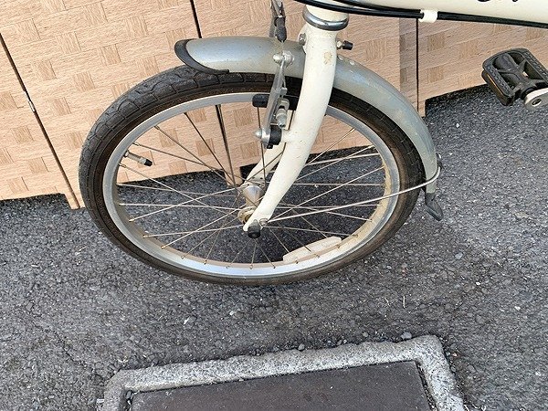 TBG25787大 ダホン 折りたたみ式自転車 20インチ 現状品 直接お渡し歓迎_画像3