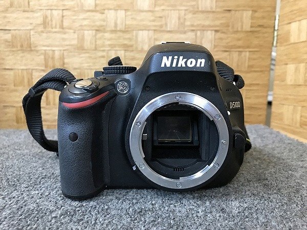 SNG32421相 Nikon デジタル一眼レフカメラ D5100,AF-S 18-55mm G VR,AF-S 55-200mm G ED VR 充電器あり 直接お渡し歓迎_画像2