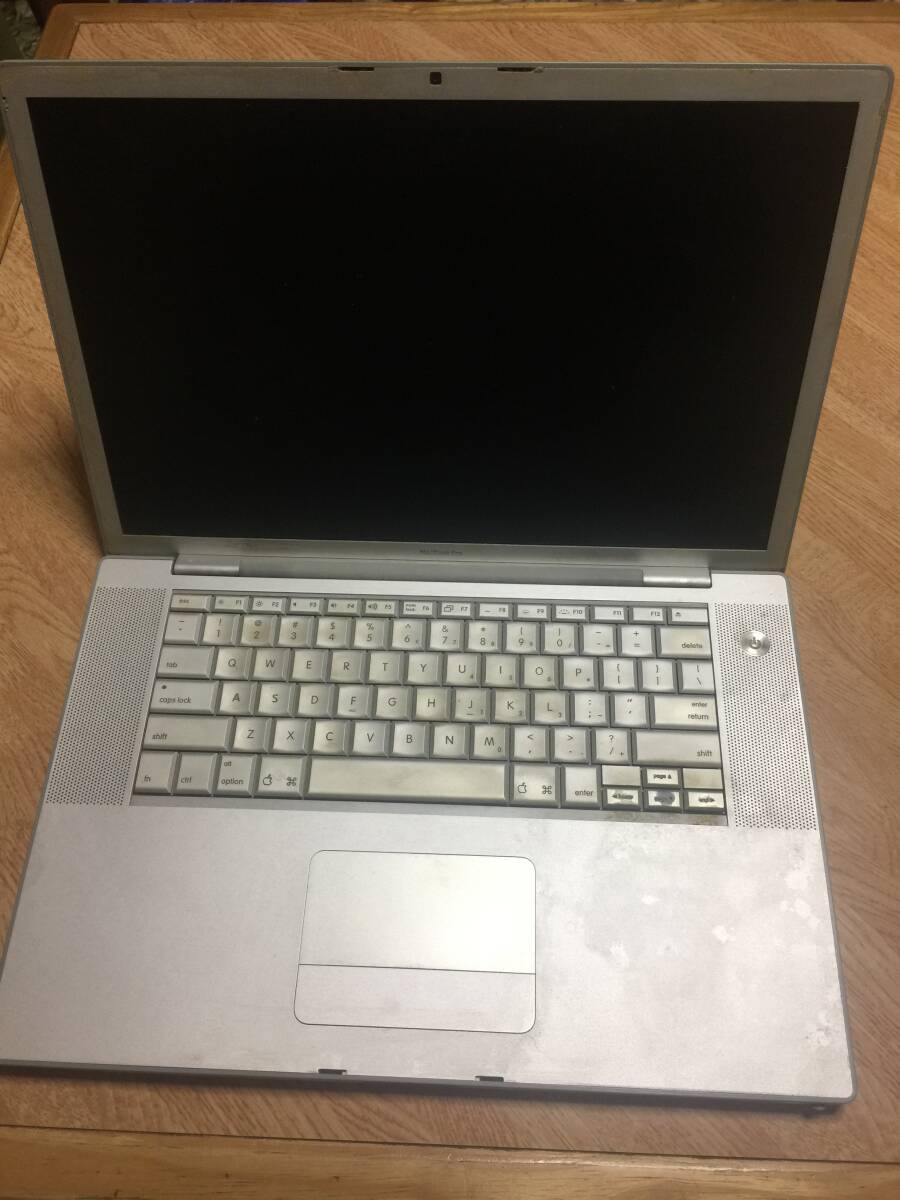 MacBook Pro Model No A1226 （ジャンク - 部品取り用にどうぞ）の画像2