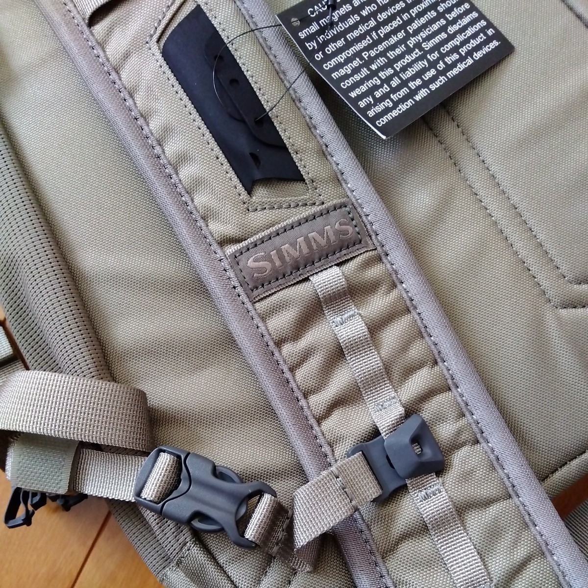 Simms Tributary Sling Pack トリビュトリー スリングパック Tan 10L Simms Tributary Sling Pack トリビュトリー スリングパック Tan 10L