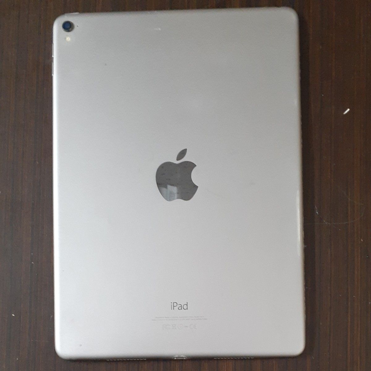 ipad pro 第1世代　A1673 ジャンク品