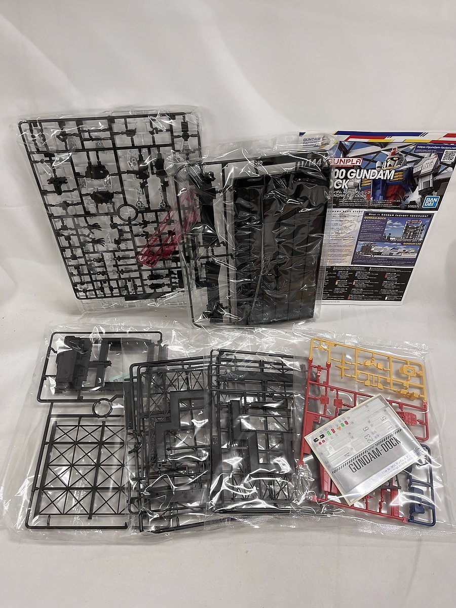 【1円～】【未開封】1/144 RX-78F00 ガンダム＆ガンダムドック 「機動戦士ガンダム」 イベント限定_画像3