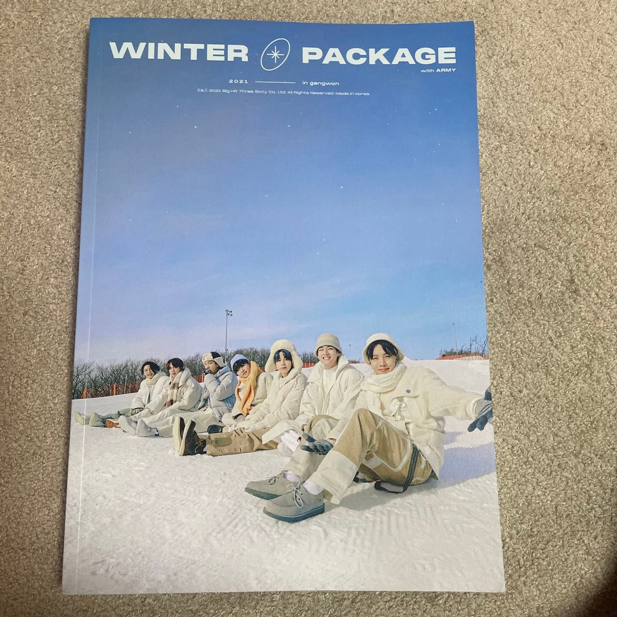 防弾少年団（BTS）公式 BTS winter package ウィンパケ2021写真集&クリアファイル