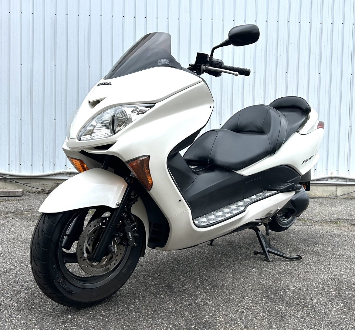 ★ホンダ フォルツァZ★ 早い者勝ち ホワイト 23879km MF08 FI インジェクション 水冷 4サイクル 250cc ビックスクーター マジェスティ_画像3