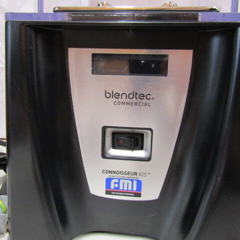 FMI　エフエムアイ　スムージーブレンダー　blendtec ブレンテック　CONNOISSEUR 825　100V 50/60Hz　中古★6-0225_画像3