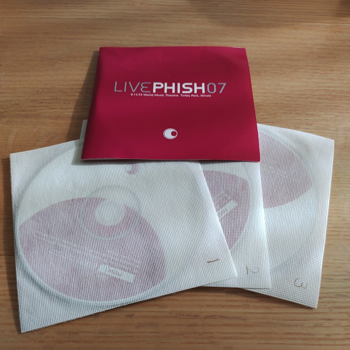 PHISH / LIVE PHISH 07 (8.14.93 World Music Theatre Tinley Park, Illinois) (輸入盤３CD・外箱付)　フィッシュ _画像3