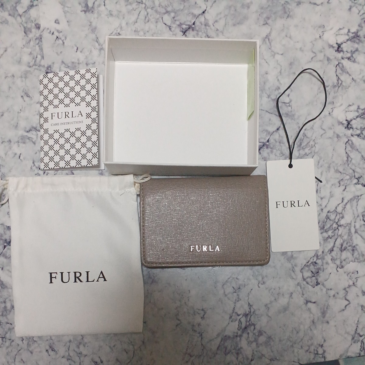 【Ｌ】 FURLA フルラ 名刺入れ カードケース_画像1