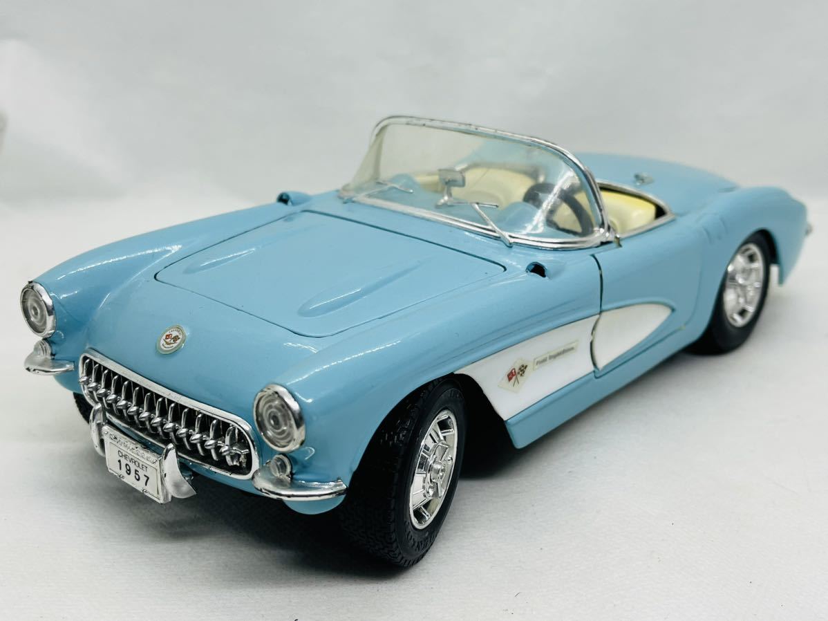 1/18シボレーコルベット1957 Chevrolet Corvette Maisto 大型モデル(オートアート・京商)_画像1