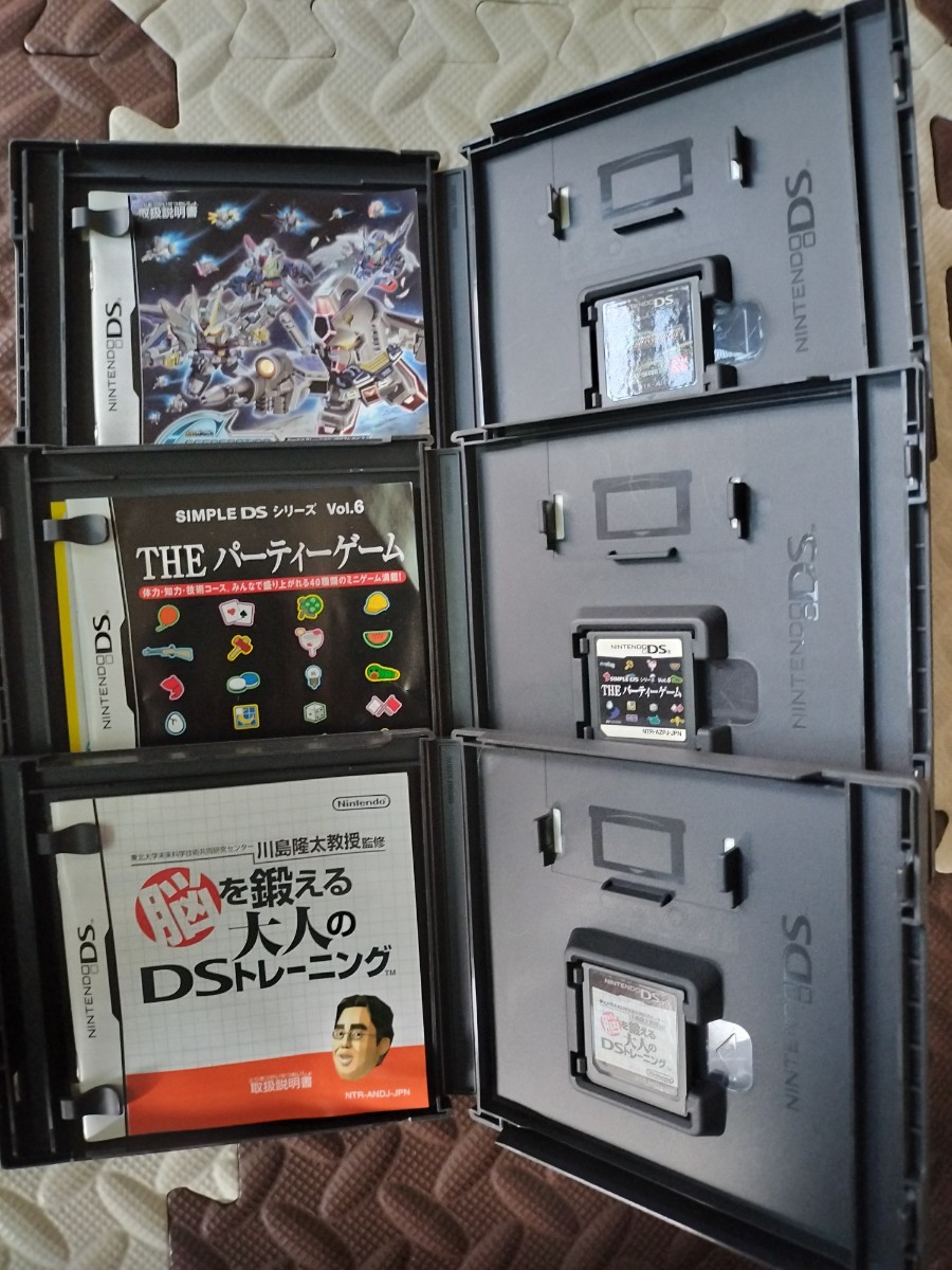 美品 新品購入 画面傷無 ニンテンドーDSi 本体 充電アダプター 美品 新品購入 画面傷無 ニンテンドーDSi 本体 充電アダプター
