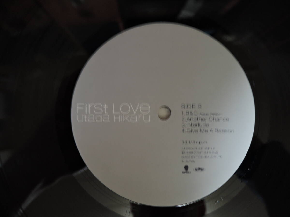 【レア・オリジナル版・送料無料】 宇多田 ヒカル ／ First Love （ファースト・ラブ） Eastworld TOJT-24141） ＬＰ２枚組の画像7