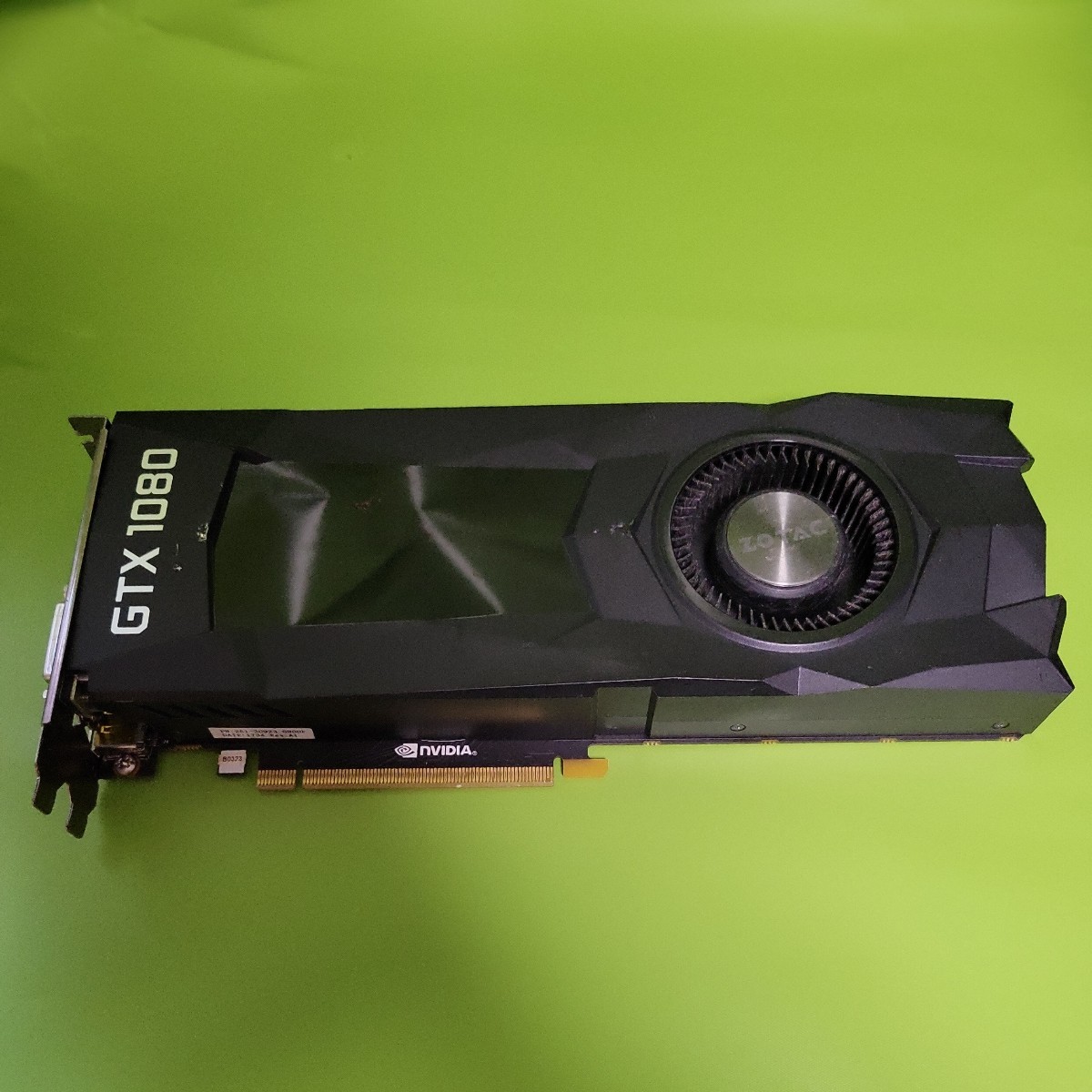 不良品 GTX1080 8GB グラフィックボード ZOTAC 本体のみ 通電のみ 画面出力不可 _画像1