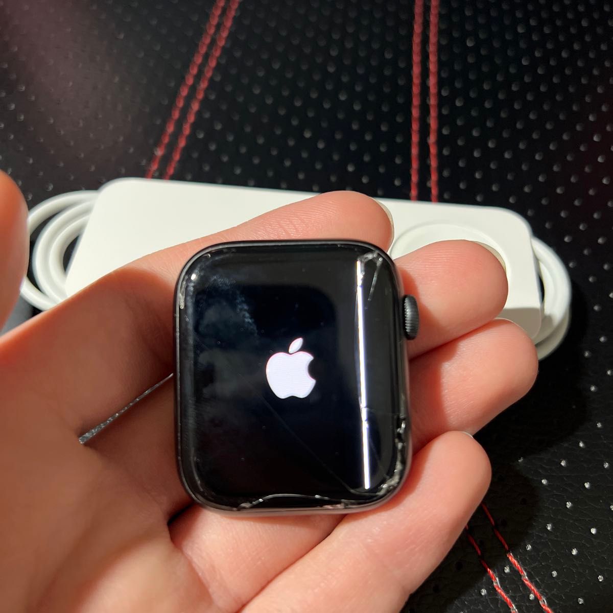 アップルウォッチ SE 44m 画面割れ 白線ありジャンク|Yahoo アップルウォッチ SE 44m 画面割れ 白線ありジャンク|Yahoo