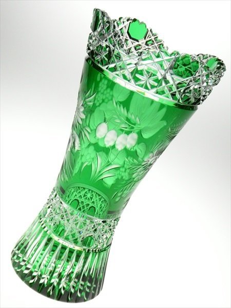 n843 Meissen マイセン クリスタル 緑被せ グラヴィールカット フラワーブーケ 大型 ベース 花瓶 飾壷 25.5cmの画像3