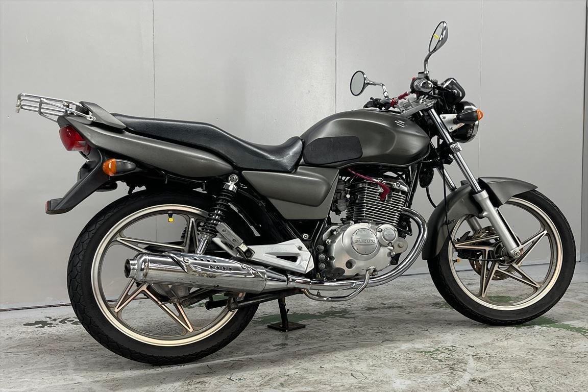 EN125 売り切り！１円スタート！LC6PCJ！リアキャリア！全国配送！福岡佐賀 検）CB125F YBR125 125ccネイキッド キャブ車 原付二種_画像2