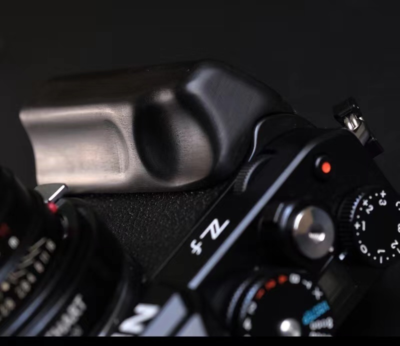 新品 Nikon ニコン ZF zf用ハンドグリップ （黒檀、アルミニウム）