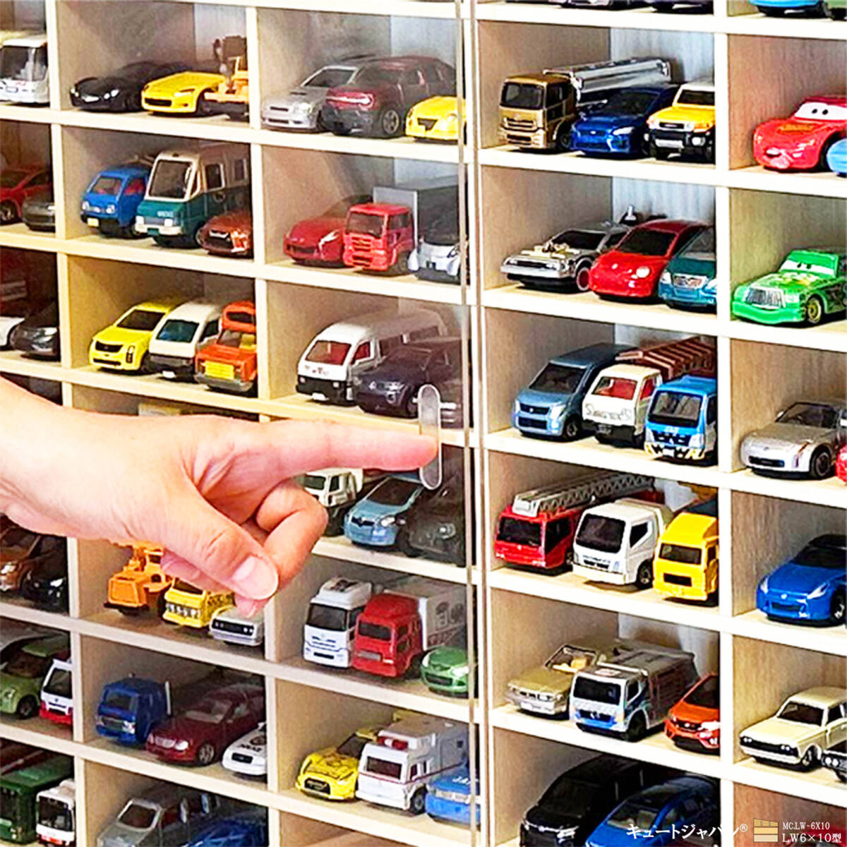 180台収納 ミニカーケース アクリル障子付 メープル色塗装