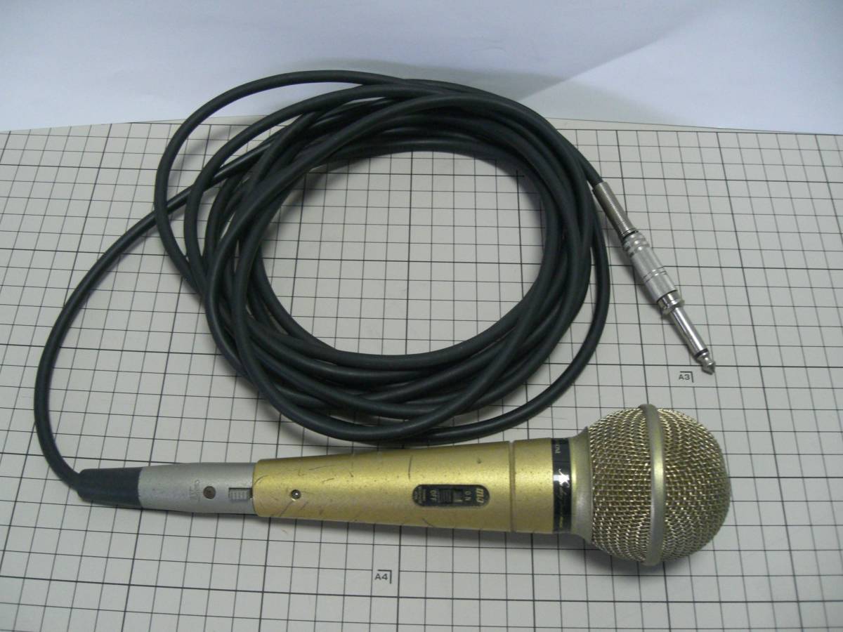 古いマイクロフォン カラオケ用ゴールド　WR-150_画像1