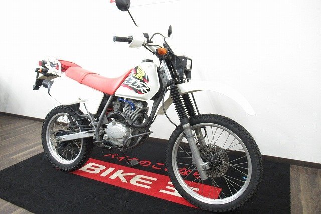 【動画有】$ XLR125R 1997年モデル エンジン可動 JD16 125cc 車体 honda ホンダ ローン可 現車確認可 いわき市発_画像2