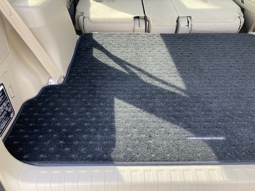 -A3467- 150系 プラド トランクマット カーゴマット トヨタ純正 Land cruiser prado genuine cargo mat_画像3