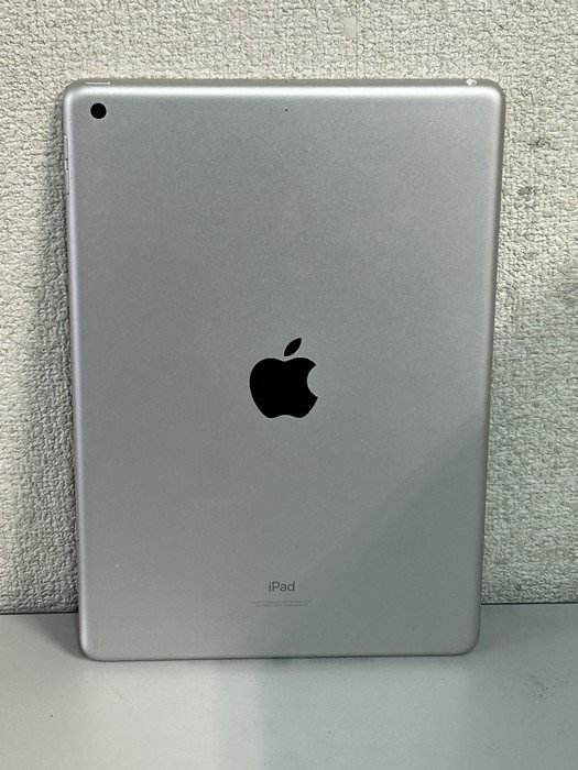 #綺麗【Apple アップル iPad A2602 Retina 10.2インチ Wi-Fi 64GB 第9世代 SILVER 初期化済み タブレット 本体】P02070_画像7
